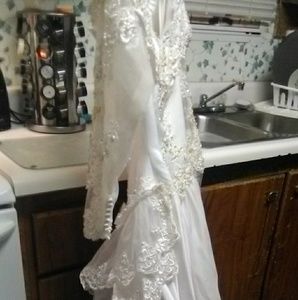 Wedding dress